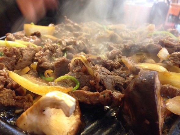 哪里可以學(xué)習(xí)炙子烤肉技術(shù).炙子烤肉加盟總部_1