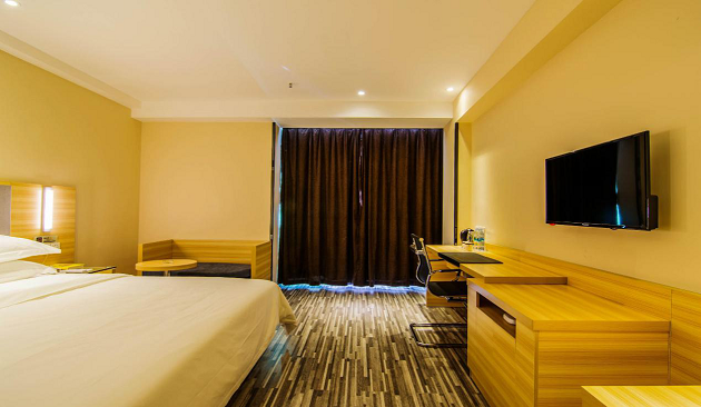 精途酒店團(tuán)隊(duì)追求完美（圖）_1