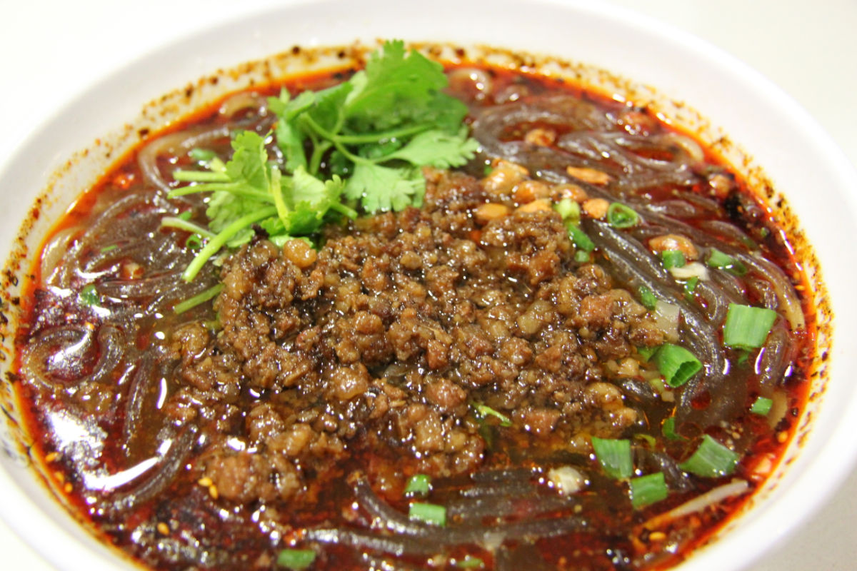 天下曉富酸辣粉加盟店怎么開/加盟曉富酸辣粉賺錢很輕松 四季狂賺_1