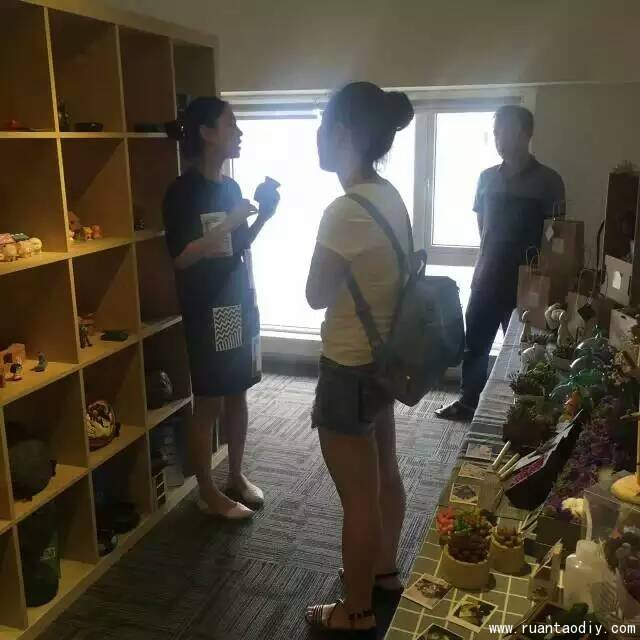 李姝妮女士正式加盟陶指藝陶藝DIY創(chuàng)業(yè)項(xiàng)目（圖）_1