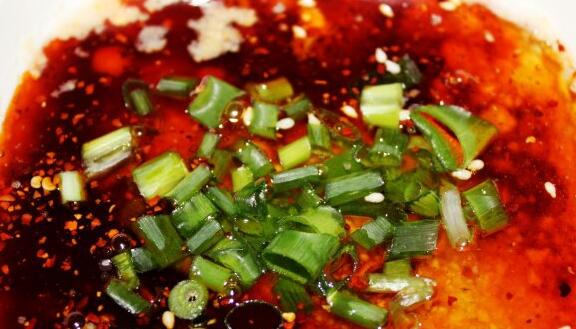 美味銷魂的蘸碟，串串香的靈魂所在（圖）_1