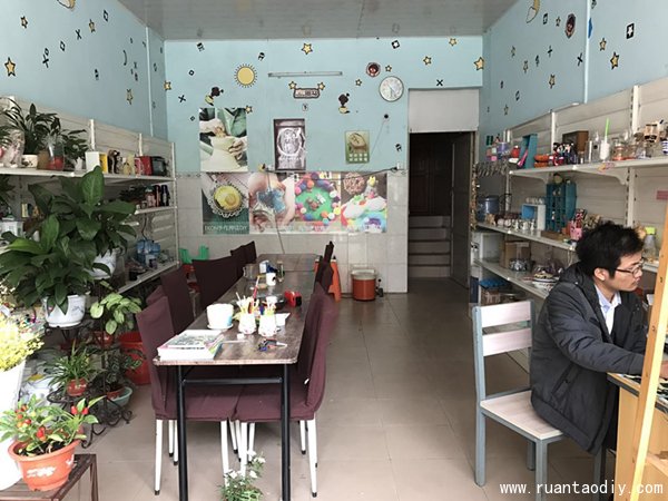 黃店長的創(chuàng)意兒童陶藝手工館火熱開張（圖）_2