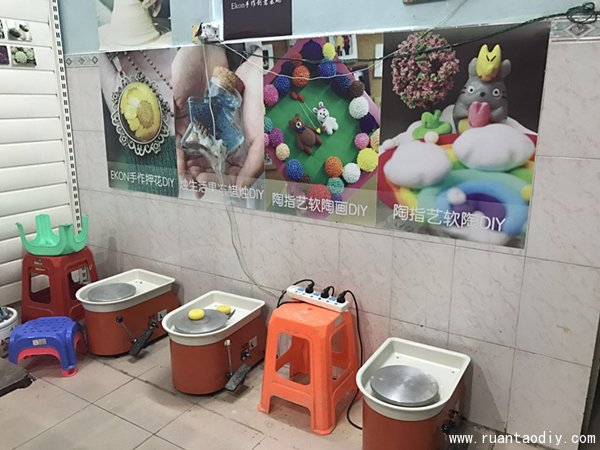 黃店長的創(chuàng)意兒童陶藝手工館火熱開張（圖）_3