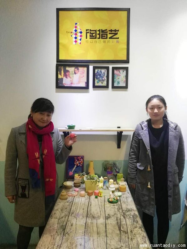 段女士總部學陶藝創(chuàng)意手工結(jié)束（圖）_2