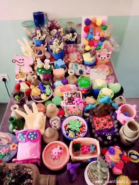 陳店長的陶藝學(xué)習(xí)創(chuàng)意手工館培訓(xùn)結(jié)束（圖）_2