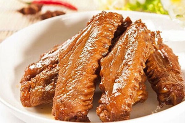 如何選擇鴨脖品牌加盟,哈哈鏡鴨脖加盟是您首選_1