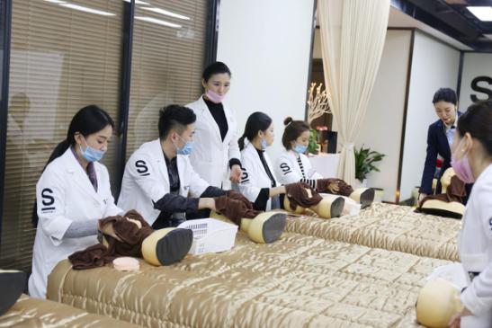 韓國(guó)皮膚管理培訓(xùn)機(jī)構(gòu)（圖）_3