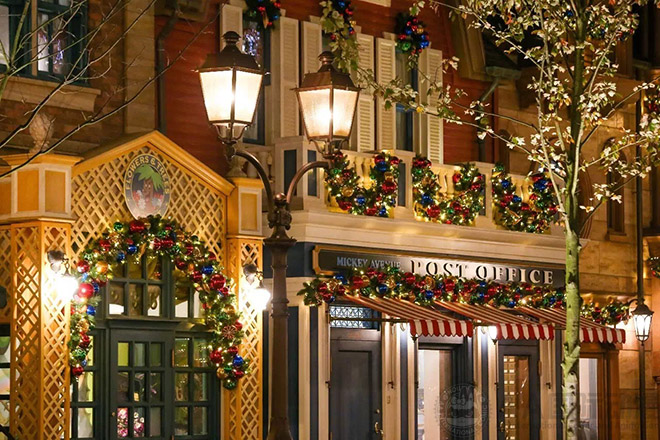 AA國際動(dòng)漫帶你看上海迪士尼的首個(gè)圣誕節(jié)_2