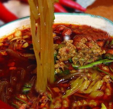 正宗曉富酸辣粉加盟，無需其他高投入就可以正常營業(yè)哪需要怎么加盟_1