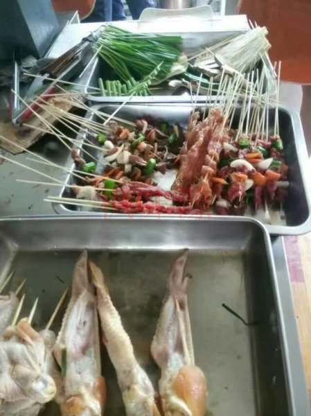 哪里有學(xué)習(xí)燒烤技術(shù)的 木炭燒烤的制作方法 特色燒烤培訓(xùn)_3