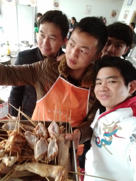 哪里有學(xué)習(xí)燒烤技術(shù)的 木炭燒烤的制作方法 特色燒烤培訓(xùn)_4