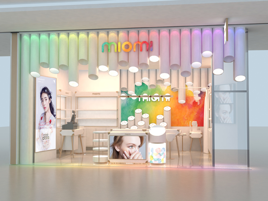 彩色隱形眼鏡專(zhuān)營(yíng)店為時(shí)尚市場(chǎng)注入新生機(jī)（圖）_2