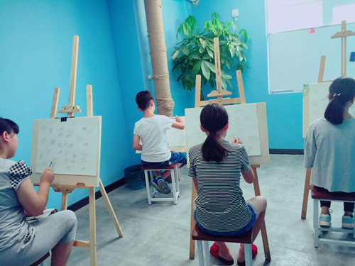 鄭州金水區(qū)少兒素描培訓(xùn)（圖）_1