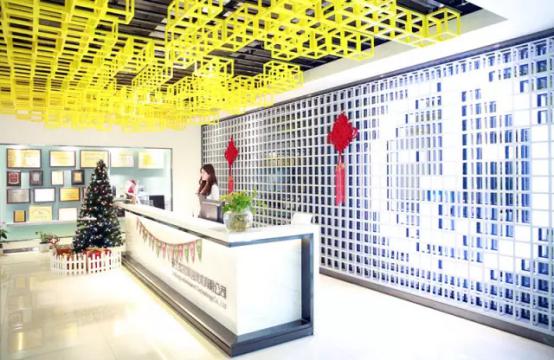 新環(huán)境下實(shí)現(xiàn)新發(fā)展 杰拉網(wǎng)咖邁入發(fā)展“快車道”(圖)_2