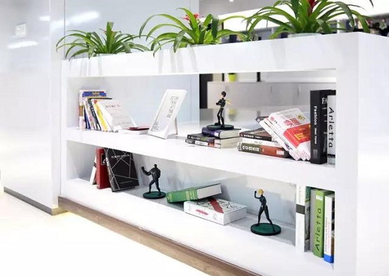 新環(huán)境下實(shí)現(xiàn)新發(fā)展 杰拉網(wǎng)咖邁入發(fā)展“快車道”(圖)_6