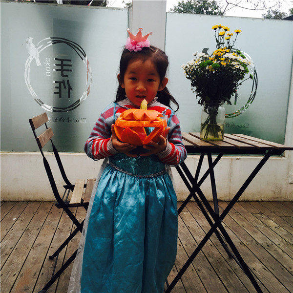 燭生活DIY課堂：南瓜燈親子活動(dòng)現(xiàn)場(chǎng)（圖）_8