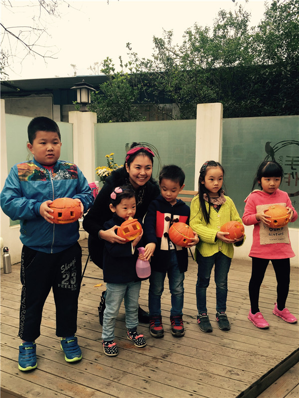 燭生活DIY課堂：南瓜燈親子活動(dòng)現(xiàn)場(chǎng)（圖）_9