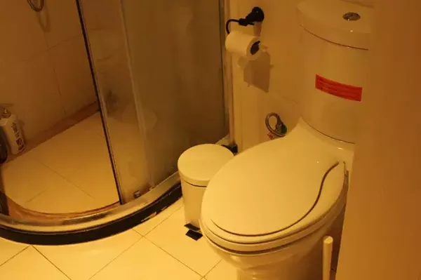 金煌裝飾分享：你家有幾個(gè)？這樣不合理的裝修設(shè)計(jì)（圖）_15