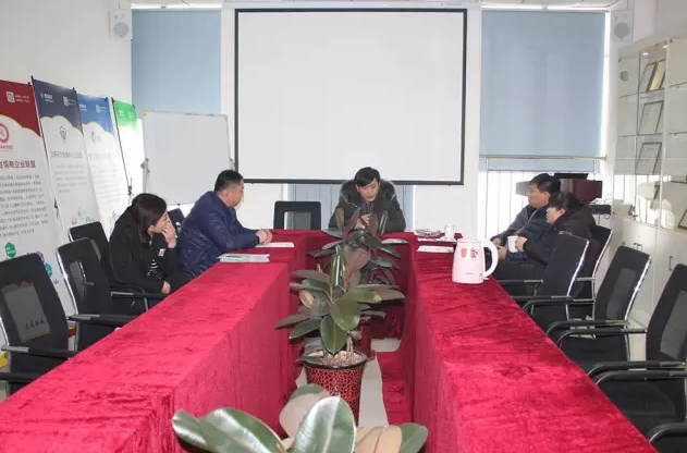 邢臺威縣從事廣告行業(yè)的靳總和靈壽從事通迅行業(yè)的趙總來公司參觀考察（圖）_2