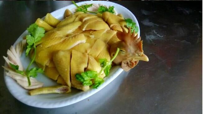 廣東超正宗正宗白切雞做法，學(xué)白切雞培訓(xùn)到哪里（圖）_1