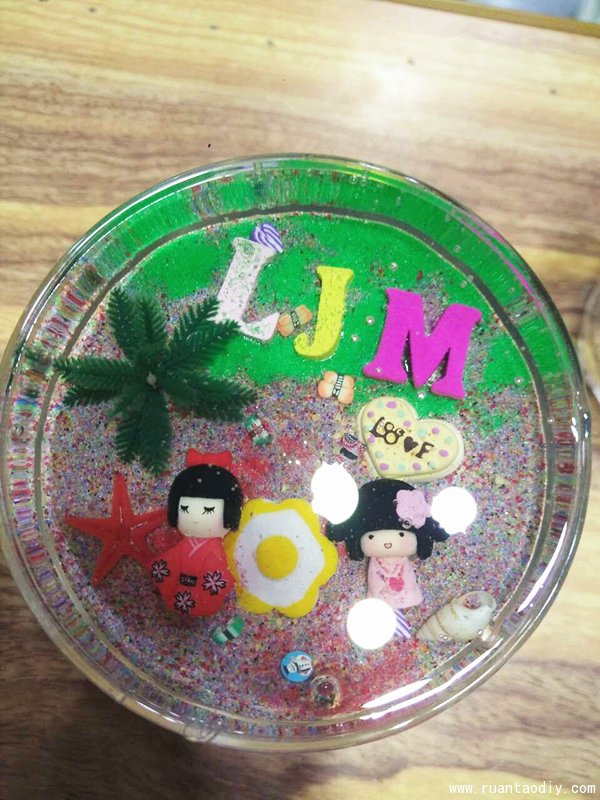 陶指藝韓店長的手工陶藝代理店圣誕節(jié)活動現(xiàn)場（圖）_2