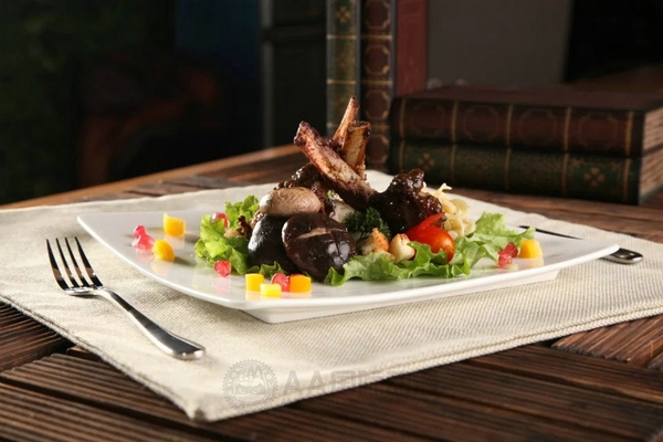 AA國際動(dòng)漫：解析動(dòng)漫咖啡店尋找黃金地段四大法則_1