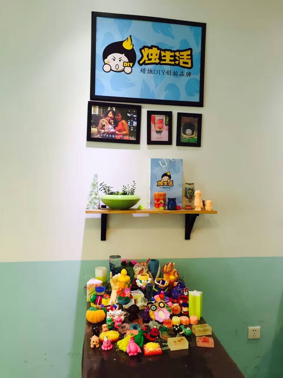 楊麗平女士的自制蠟燭DIY小店總部培訓(xùn)結(jié)束（圖）_1