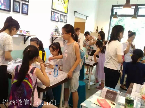 歡樂(lè)6.1兒童節(jié)總部直營(yíng)店盛況直播(圖)_2