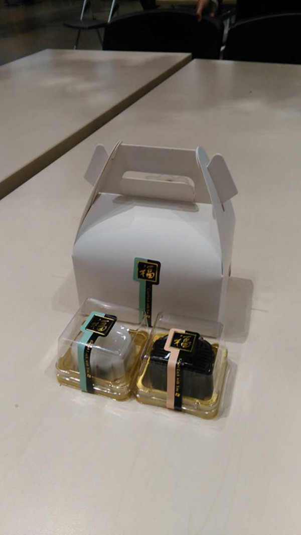 花好月圓DIY冰皮月餅制作活動現(xiàn)場（圖）_7