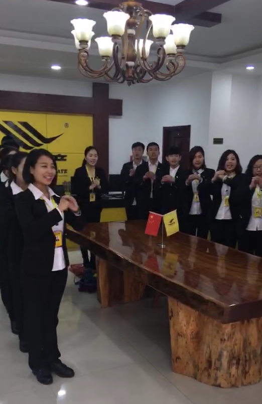 河北保定安新區(qū)域公司春晚拜年拍攝花絮（圖）_2