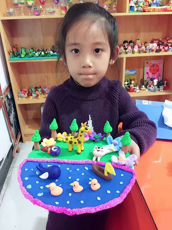 燭生活張磊店長的DIY手工蠟燭店歡樂圣誕活動（圖）_5