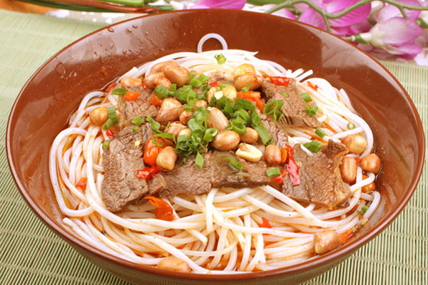 學(xué)做長沙米粉要多少錢？哪里可以學(xué)長沙米粉（圖）_1