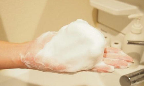 化妝品OEM分享：泡泡洗臉能洗得干凈嗎？（圖）_1