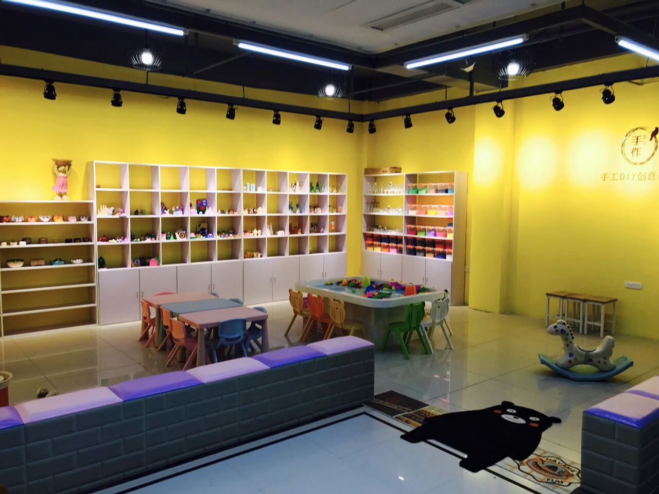 燭生活林店長的創(chuàng)意手工DIY蠟燭館火熱開張（圖）_4