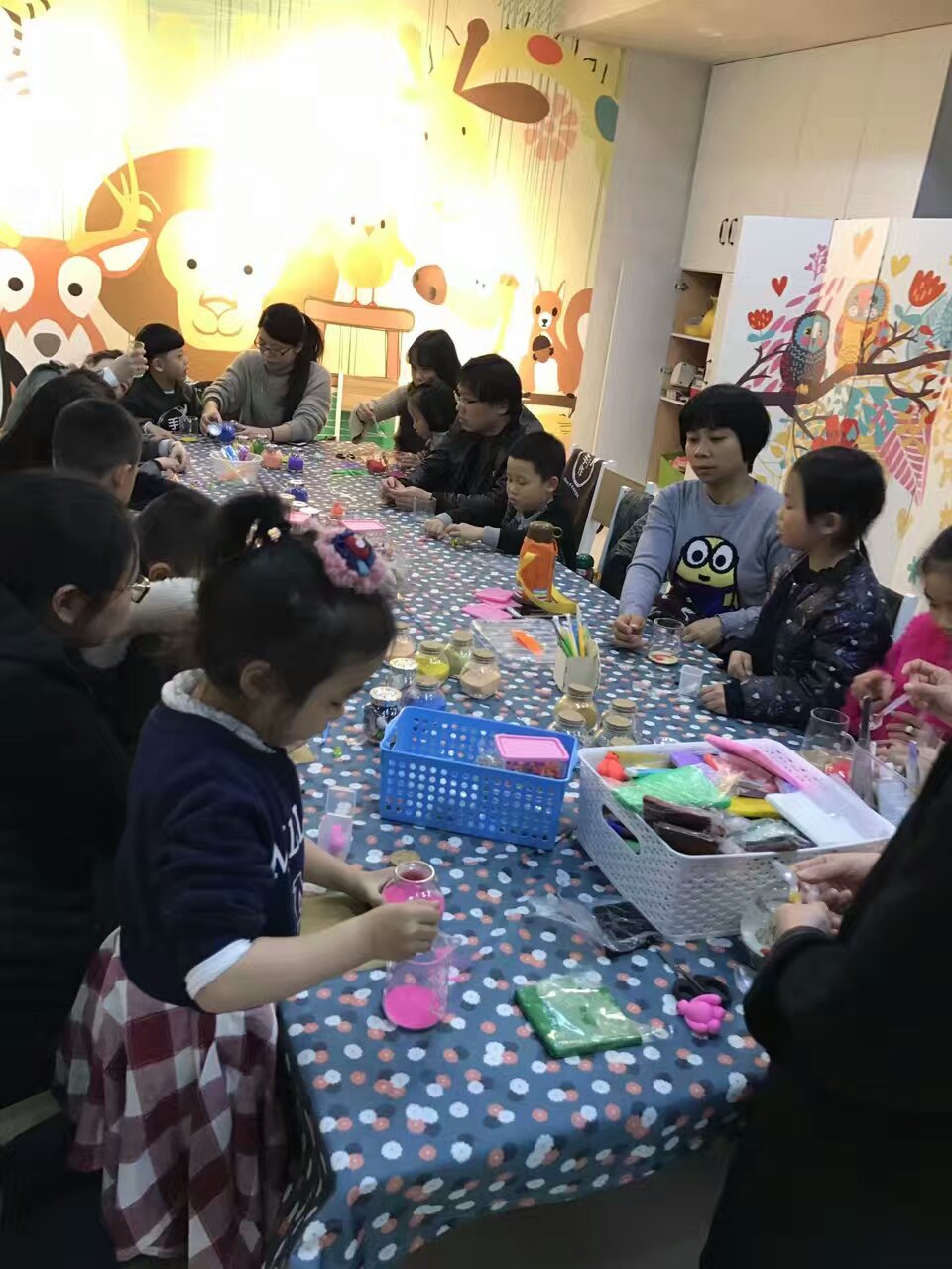 燭生活林店長的創(chuàng)意手工DIY蠟燭館火熱開張（圖）_6