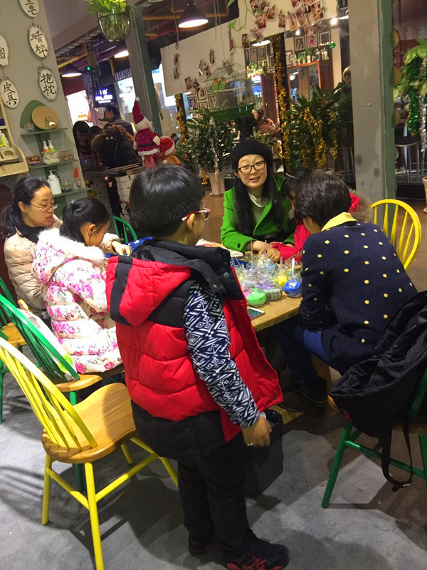 王店長的創(chuàng)意自制蠟燭手工坊圣誕節(jié)活動分享（圖）_2