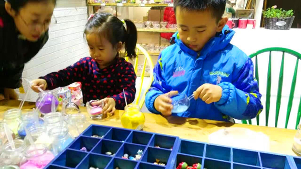 王店長的創(chuàng)意自制蠟燭手工坊圣誕節(jié)活動分享（圖）_3