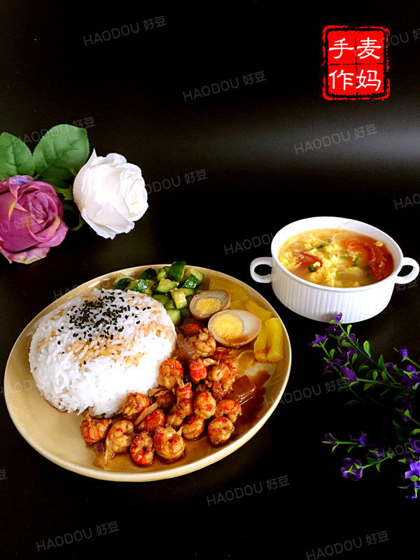 小龍蝦蓋澆飯加盟年入百萬，他是怎么做到的?_1