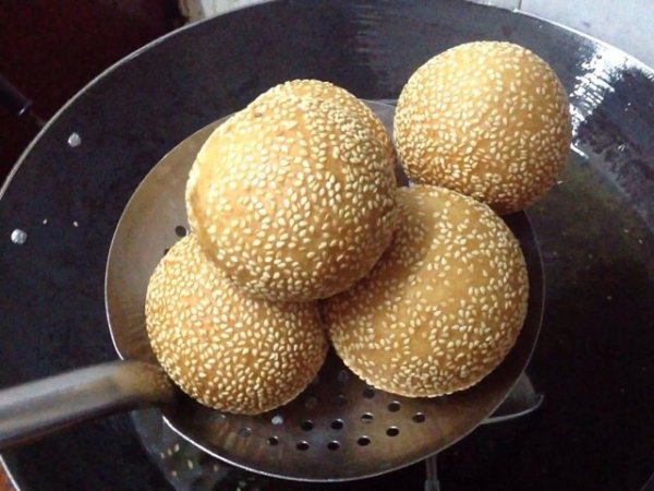 邵陽(yáng)哪里有開(kāi)心芝麻球技術(shù)培訓(xùn) （圖）_1