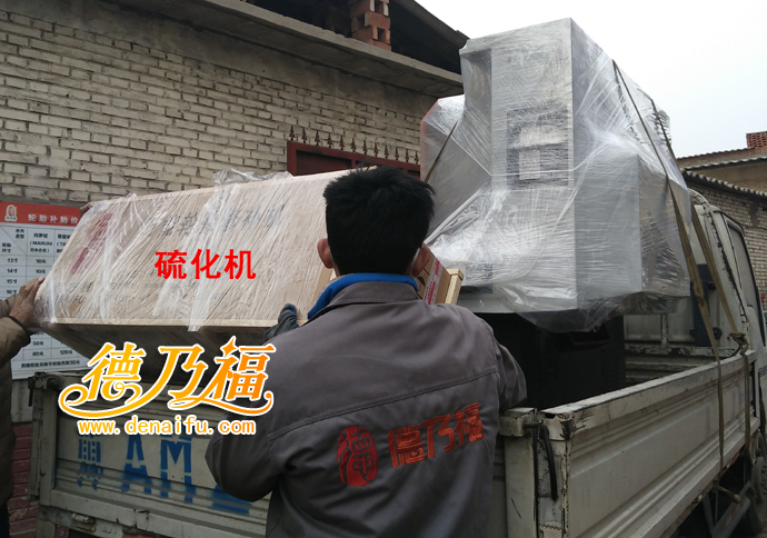 德乃福全自動(dòng)輪轂拉絲機(jī)發(fā)貨山西懷仁_3