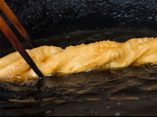 湖南培訓(xùn)正宗油條技術(shù)（圖）_3