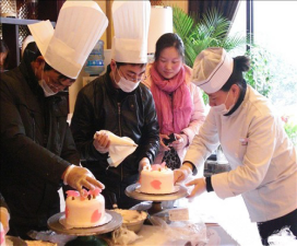 山東樂客貝特蛋糕面包店加盟_1