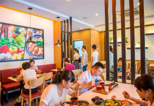 阿宏砂鍋飯加盟需要投資多少錢_1