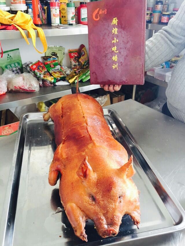 哪里有學(xué)烤乳豬，廣州烤乳豬做法培訓(xùn)（圖）_1