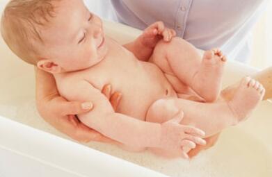嬰兒尿布疹的預(yù)防和護(hù)理（圖）_1