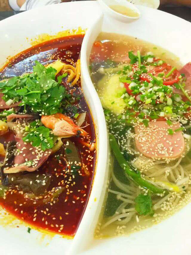 聚煲盆砂鍋菜，上三品砂鍋菜，砂鍋米線，砂鍋土豆粉，產(chǎn)品豐富_1