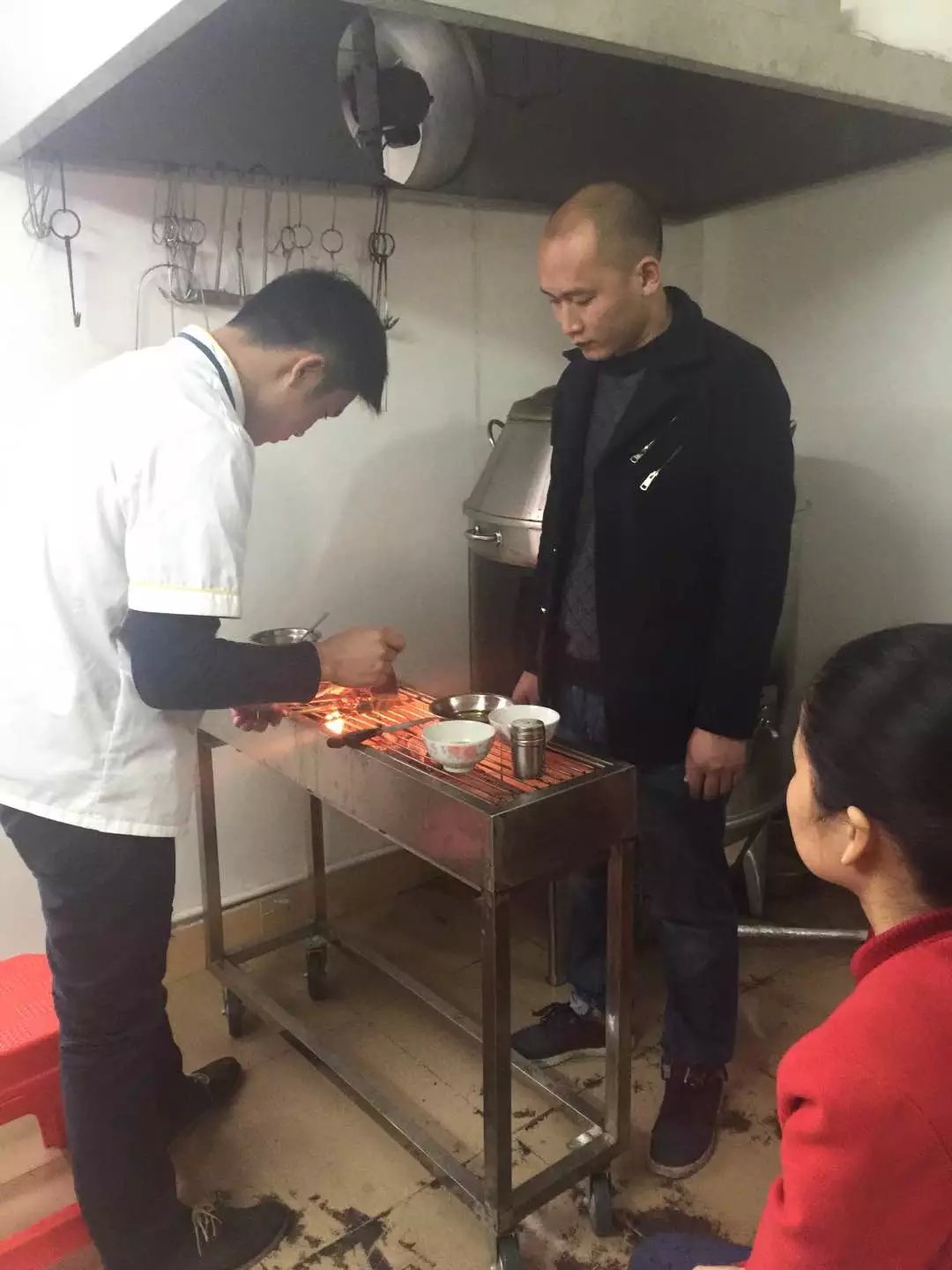 廣州燒烤課程現(xiàn)在哪里可以學(xué)、培訓(xùn)價(jià)格，學(xué)燒烤做法（圖）_1