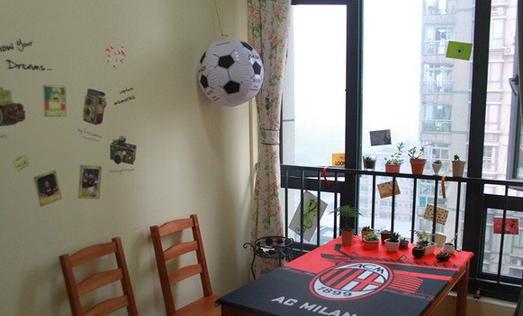 米蘭球迷休閑吧加盟費(fèi)多少（圖）_1