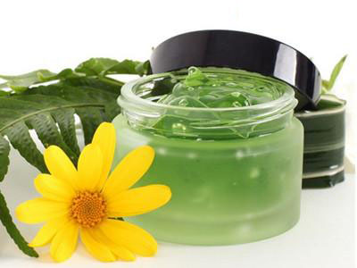 化妝品OEM：用鮮蘆薈汁涂面不可取（圖）_1