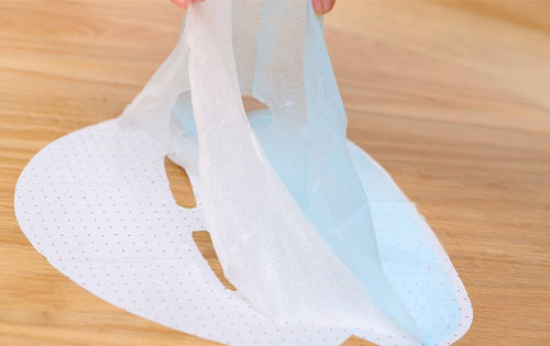 補(bǔ)水面膜OEM廠家：不同肌膚補(bǔ)水方式不同（圖）_1